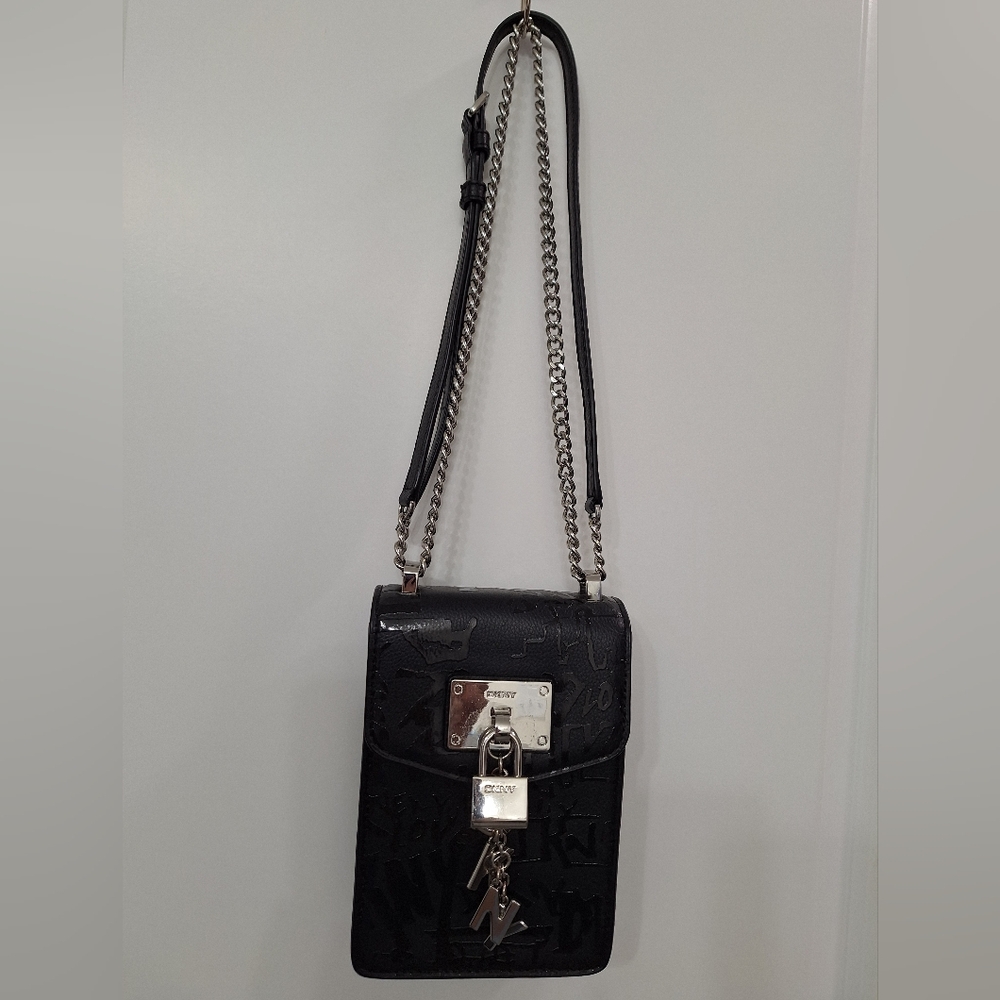 DKNY Women's Everyday Multipurpose Handbag Crossbody, Black/Silver Elissa Small